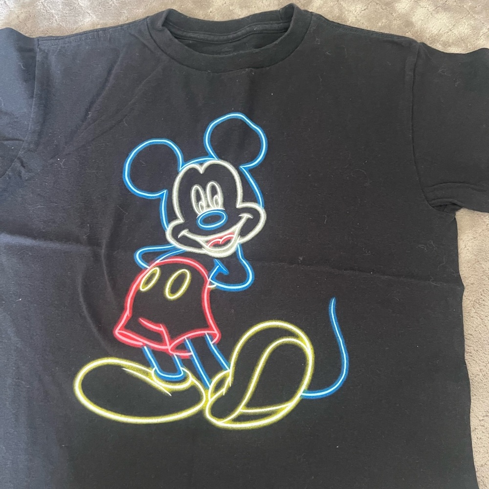Boys Black Neon Mickey SS T. Boxy style